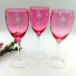 💗HP! 3 Pink Stemmed Wine Glasses. Etched Design